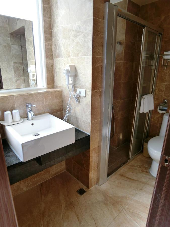 F Hotel Jian Csien Kültér fotó