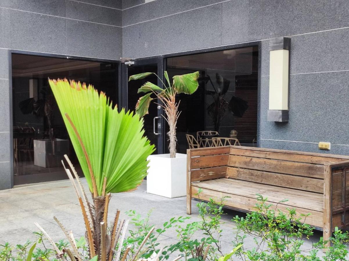 F Hotel Jian Csien Kültér fotó