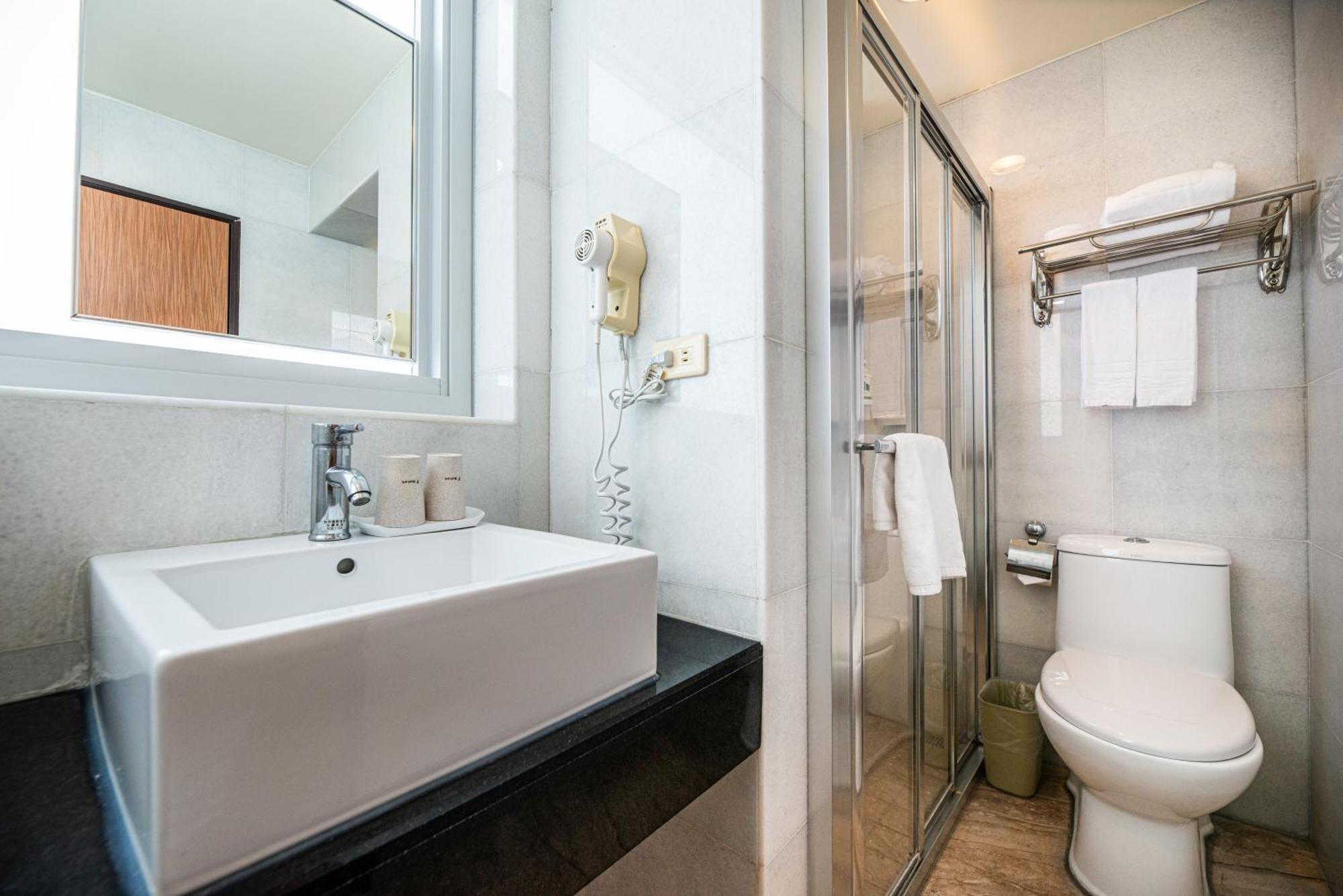 F Hotel Jian Csien Kültér fotó
