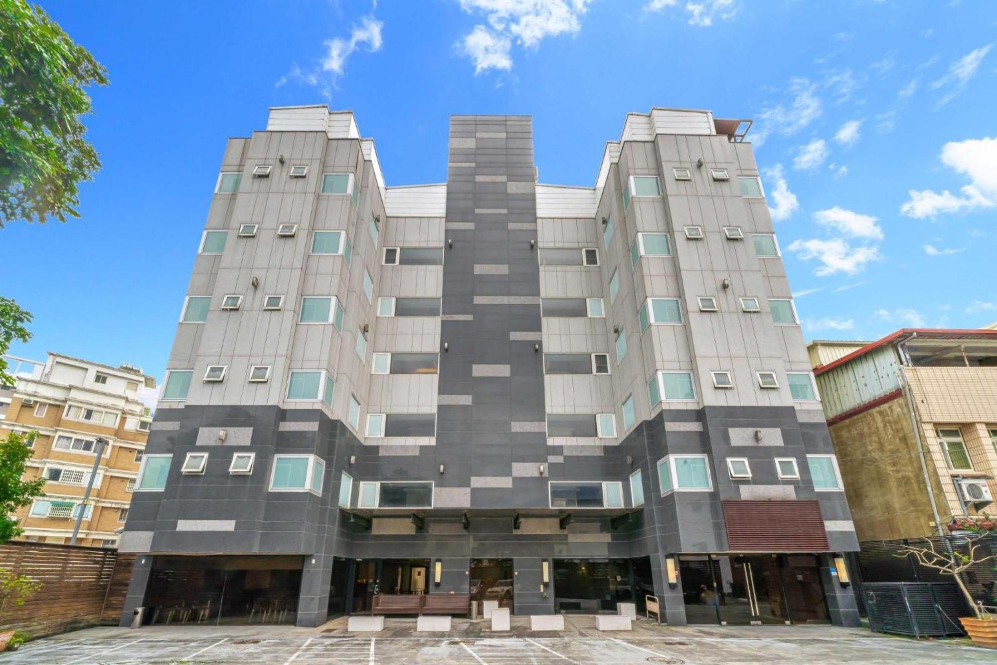 F Hotel Jian Csien Kültér fotó